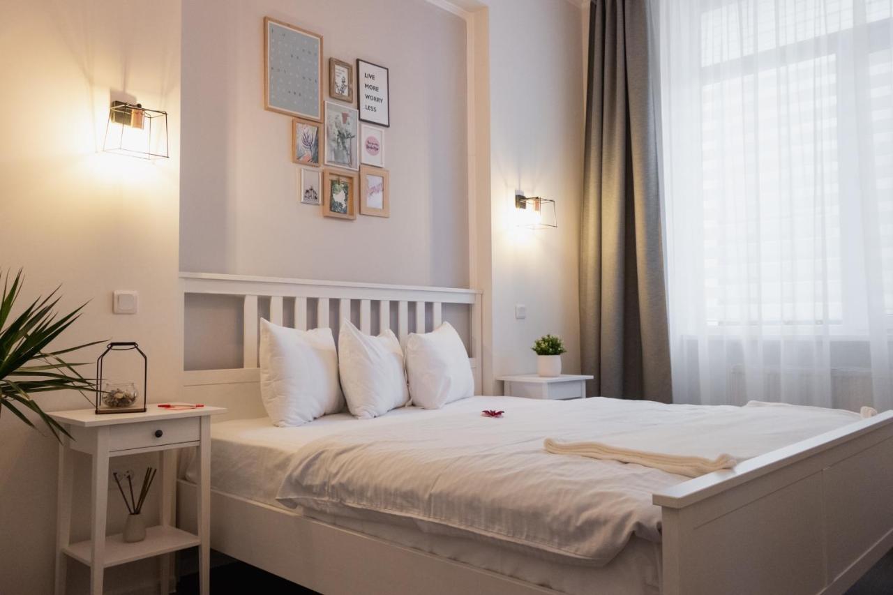 Maison 33 Boekarest Buitenkant foto